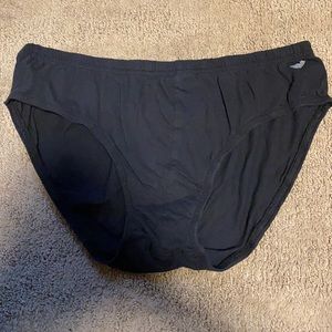 American Active men’s low rise brief XXL RUNS SMALL